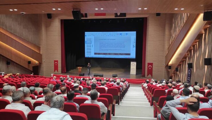 Kur’an Kursu Hocalarına Seminer