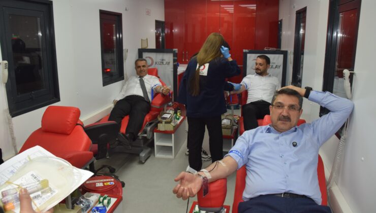 AK PARTİ KAN BAĞIŞI KAMPANYASINA DESTEK VERDİ
