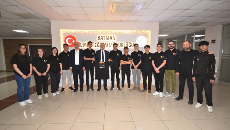 BATMANLI ÖĞRENCİLER BİLİŞİM VADİSİ’NDE