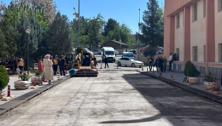 ACİL SERVİS GİRİŞİ YENİLENİYOR