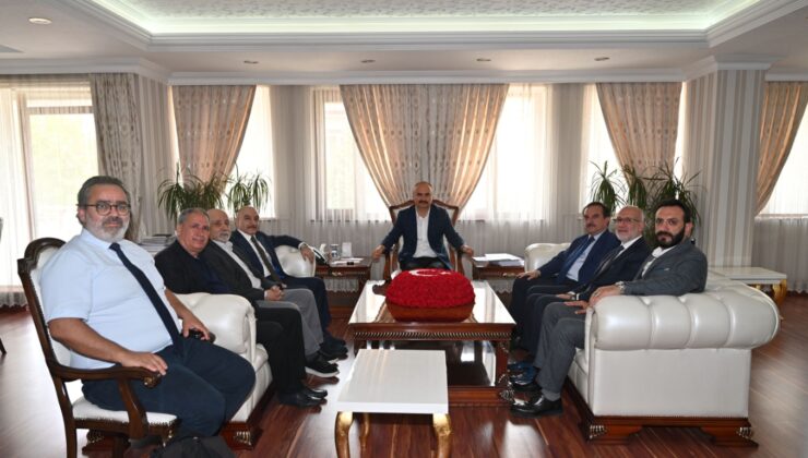 CUMHURBAŞKANI DANIŞMANLARI VALİ CANALP’I ZİYARET ETTİ