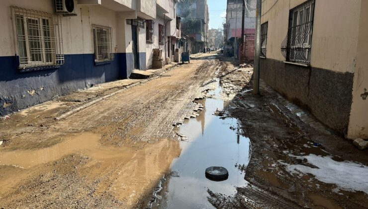 KISMET MAHALLESİ ÇAMUR VE TOZDAN ŞİKAYETÇİ