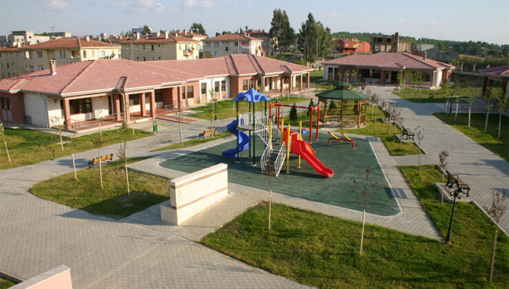 VALİ CANALP’TEN ÇOCUK EVLERİ SİTESİ MÜJDESİ